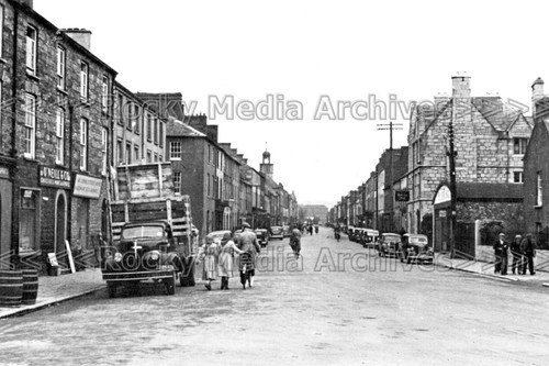 Qmm main street midleton - main, street,