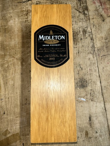 Wooden whiskey box - box, (2015)