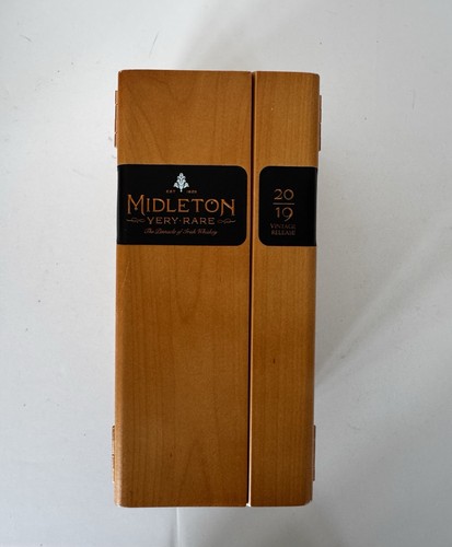 Midleton whiskey box - midleton,